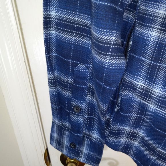 Woolrich Blanket Shirt Jacket Size L Blue Plaid Flannel Cotton Shacket Pockets - Picture 6 of 16